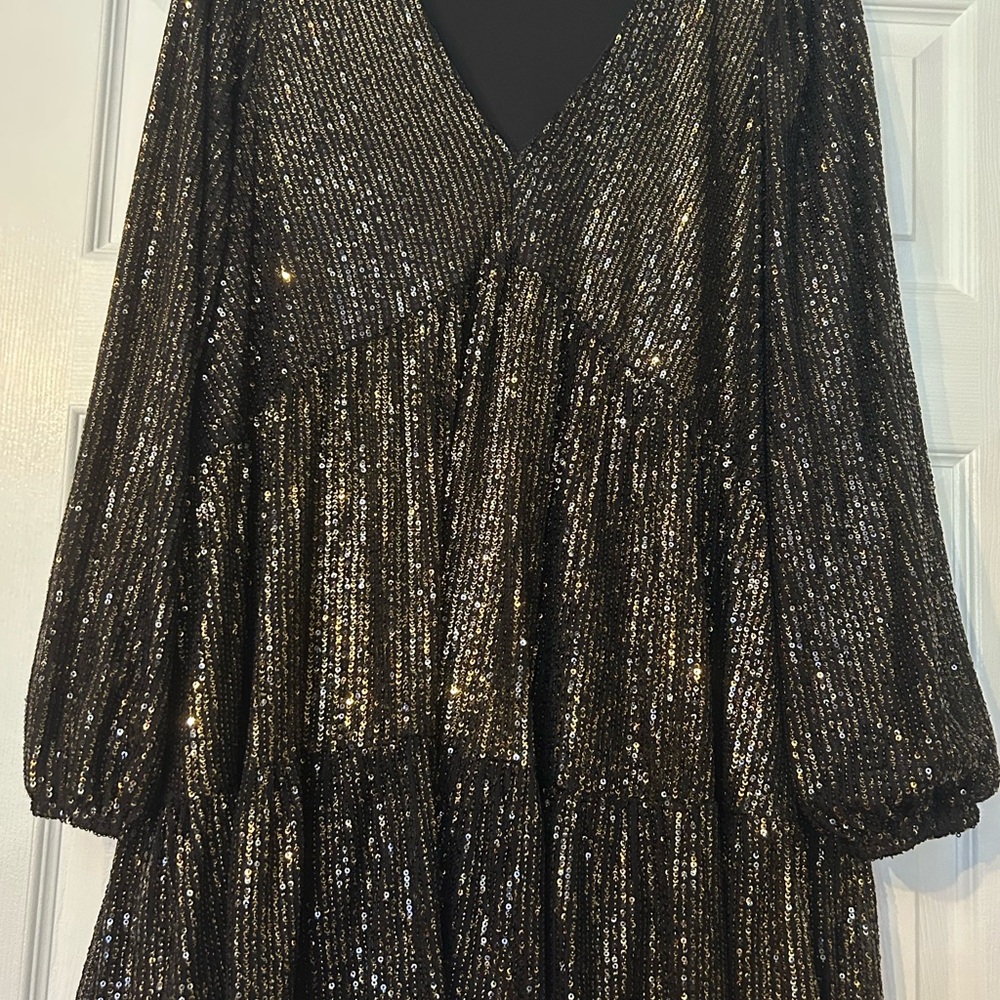 Black and Gold Sequin Dress/Tunic Top